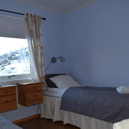 Captains House Hamneide Room photo